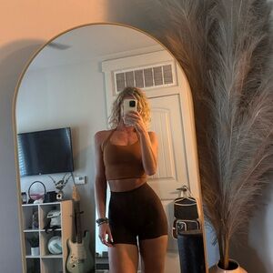 Alphalete amplify shorts. Brown / size small